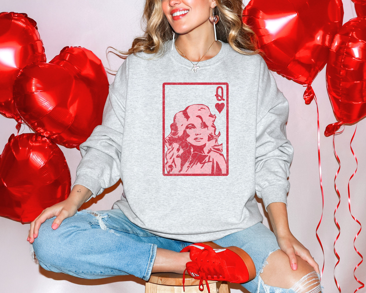 Queen Dolly Graphic Sweatshirt