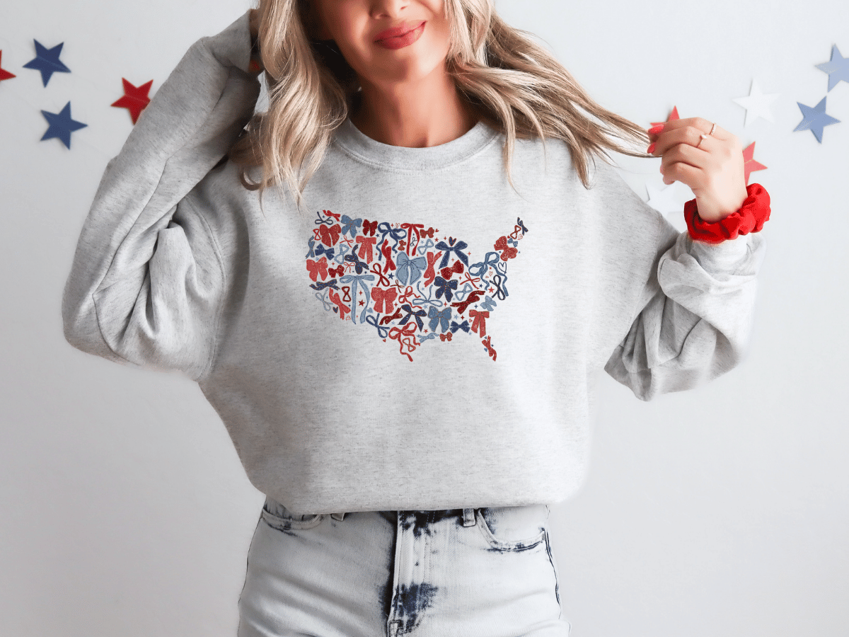 Red, White & Bows Graphic Crew