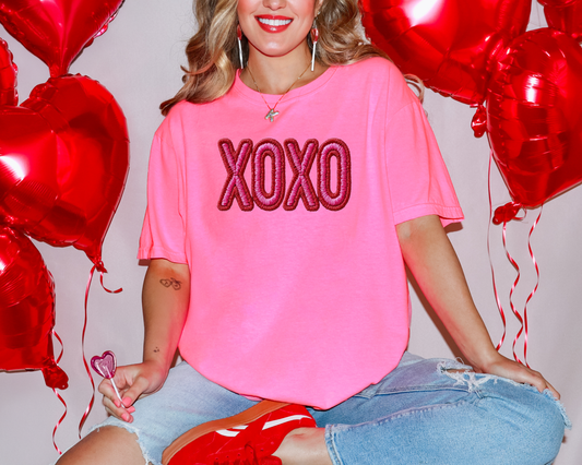 XOXO Graphic Tee