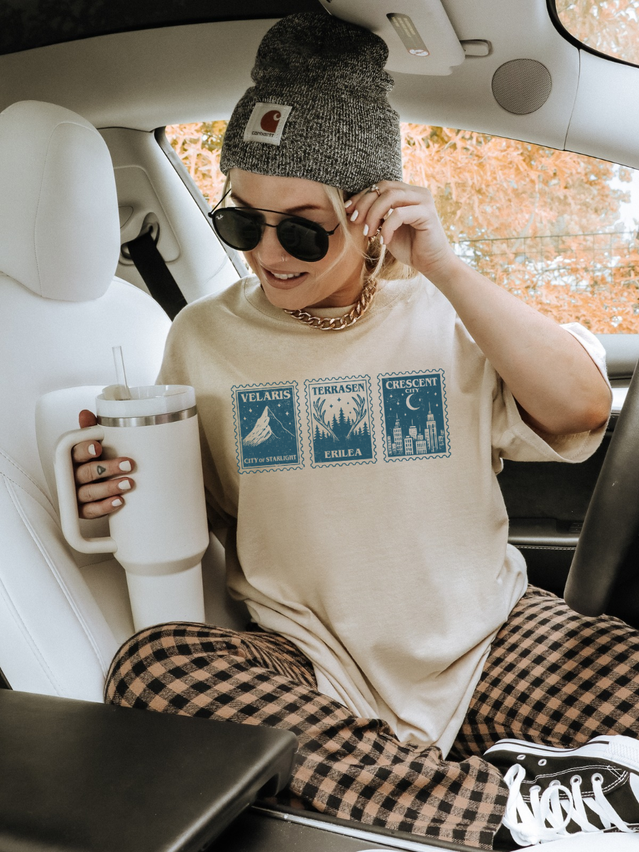 ACOTAR Maasverse Trio Gildan sand tee