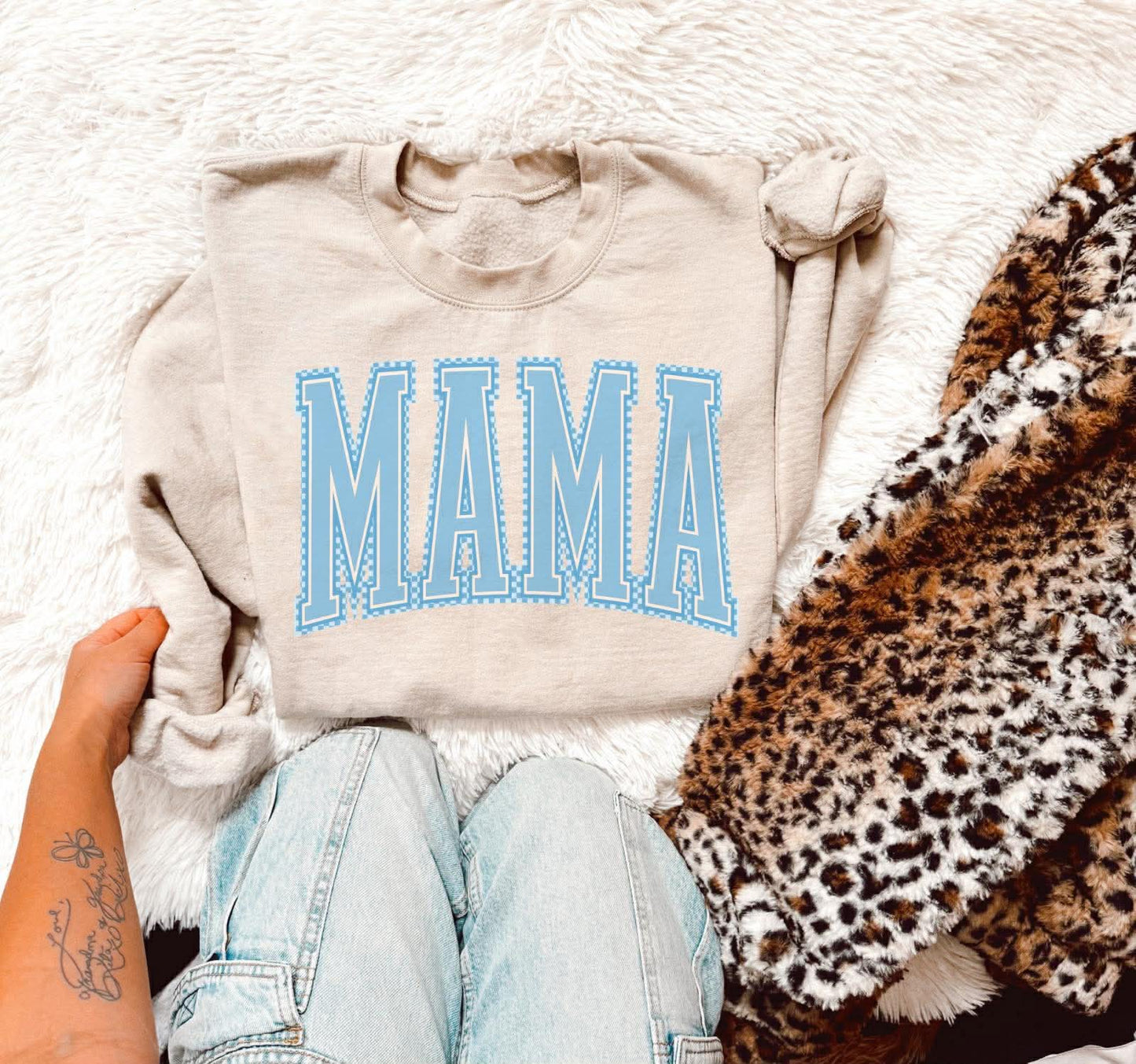 Classic Mama Graphic Crew Sweatshirt