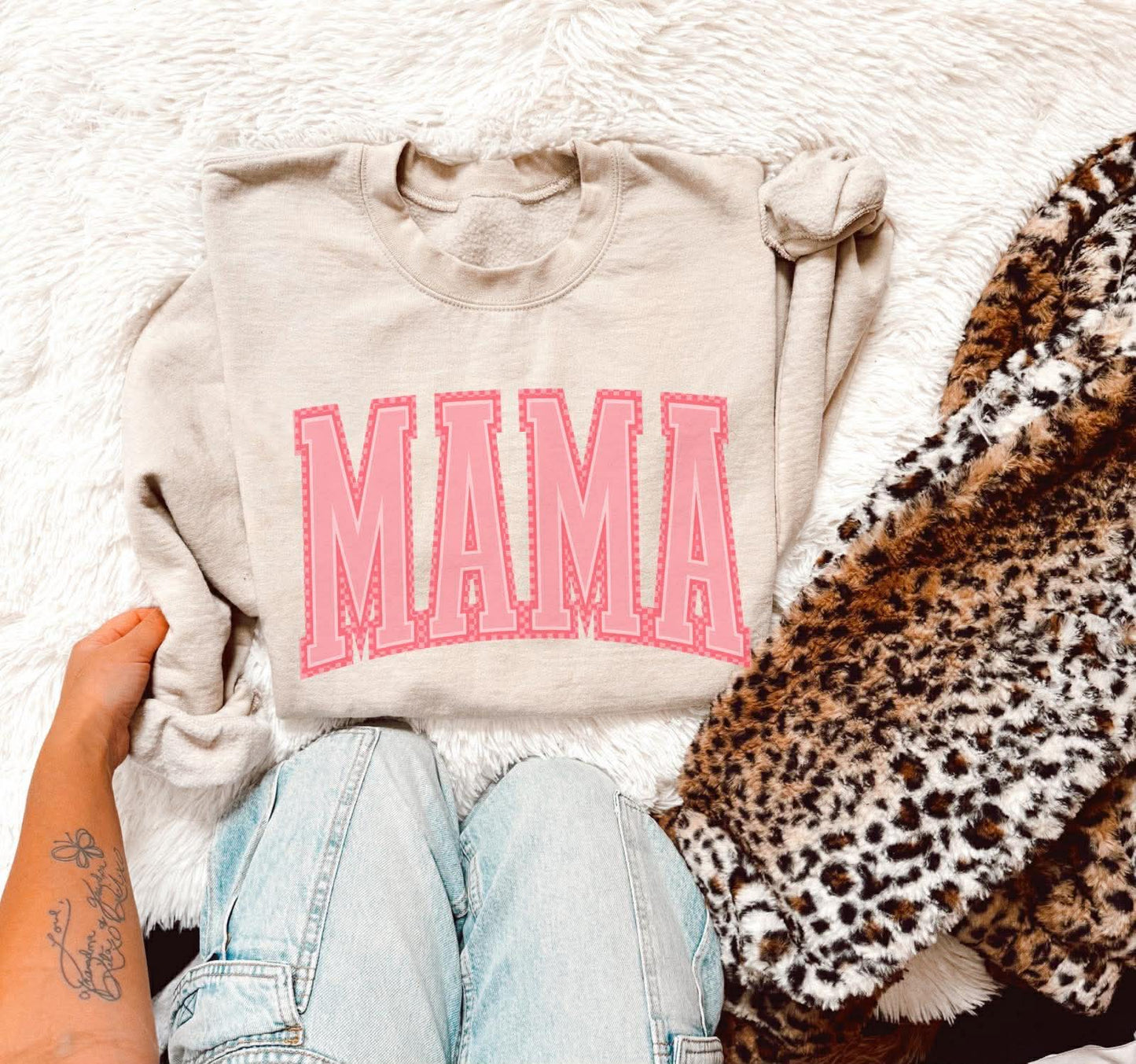 Classic Mama Graphic Crew Sweatshirt